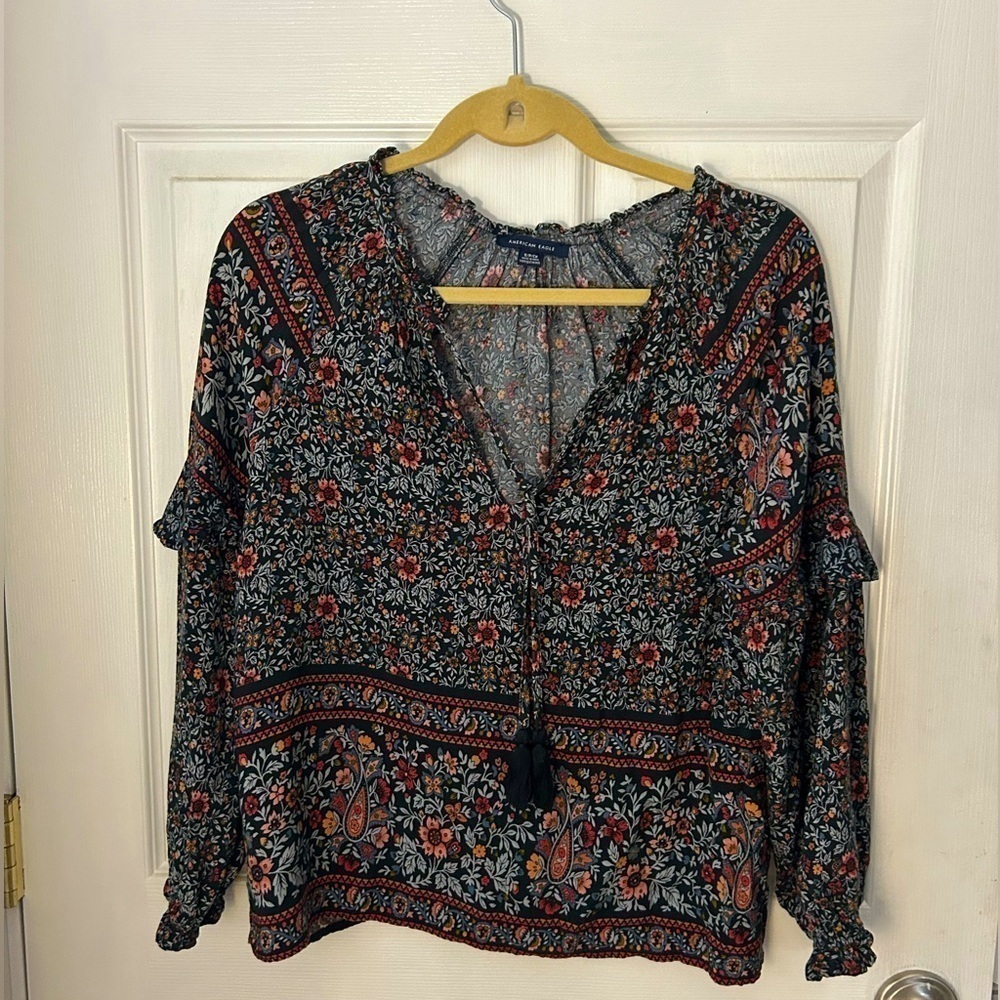 American Eagle top